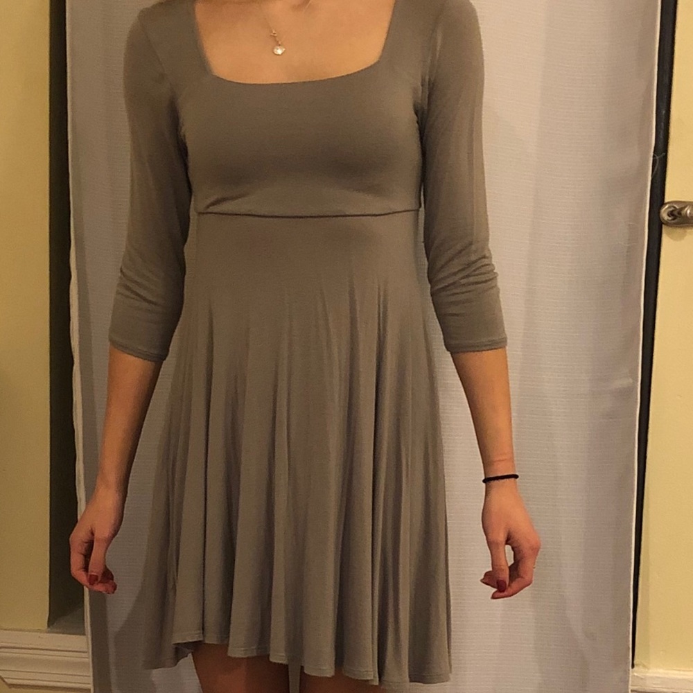 3/4 sleeve gray dress